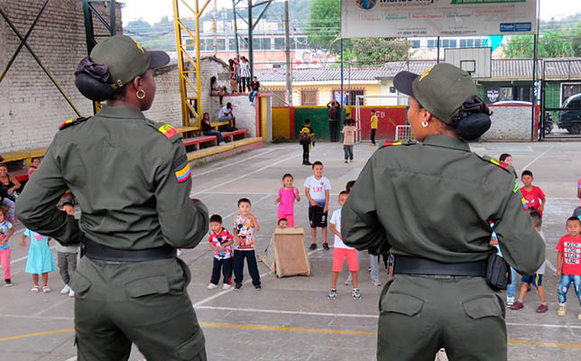 llegaron_al_polideportivo_Los_Sauces