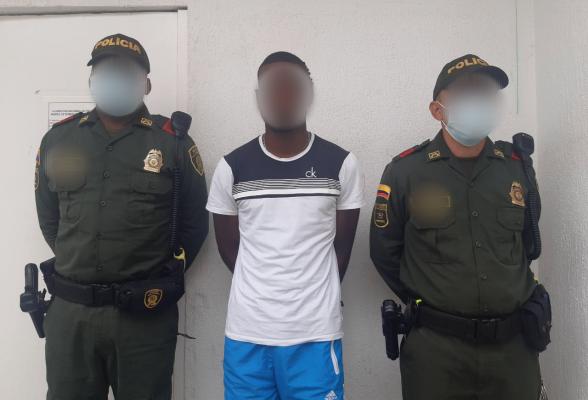 Rápida reacción Policial permite la captura en flagrancia de dos hombres por el delito de homicidio.