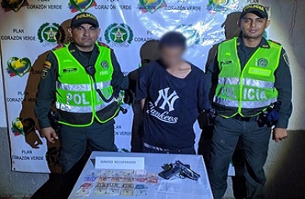 con-arma-de-fogueo-hurto-apuestas-record