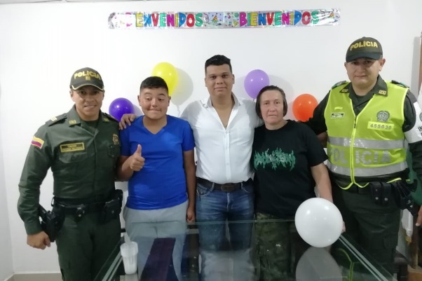 Con-fiesta-celebramos-el-reencuentro-de-andrés-Felipe-con-su-familia