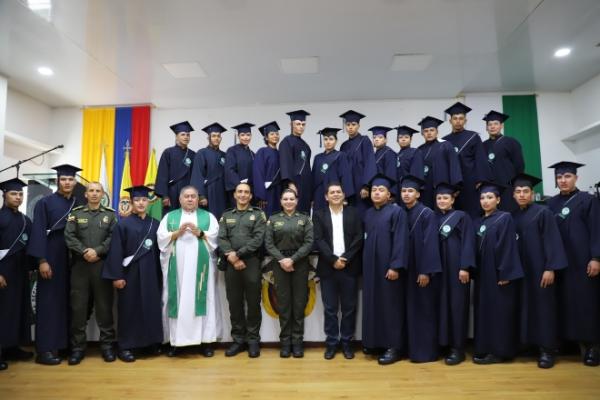 Su arduo trabajo y determinación son un ejemplo para todos.