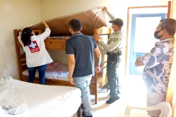 Dos hoteles cerrados por falta de documentación para su funcionamiento 