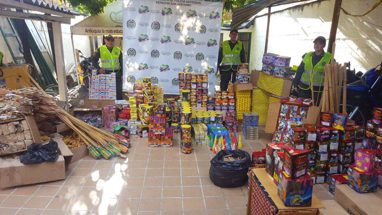 Continúan-los-operativos-para-contrarrestar-el-uso-de-la-pólvora-2