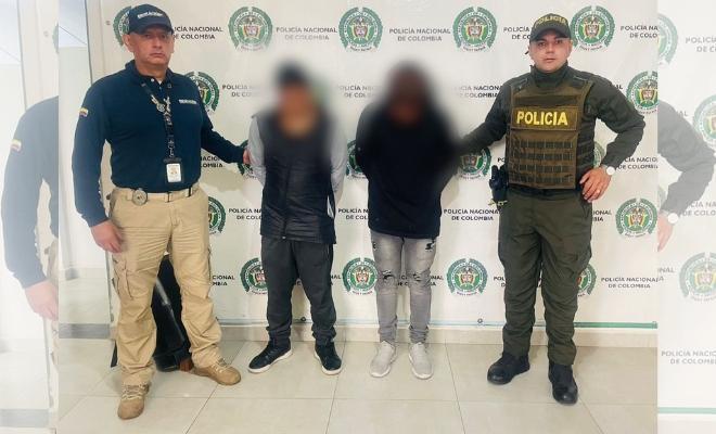 ogró la captura en flagrancia de unos ciudadanos por el  presunto delito de uso de documento falso