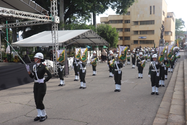 Desfile 212 años de independencia del municipio de Socorro