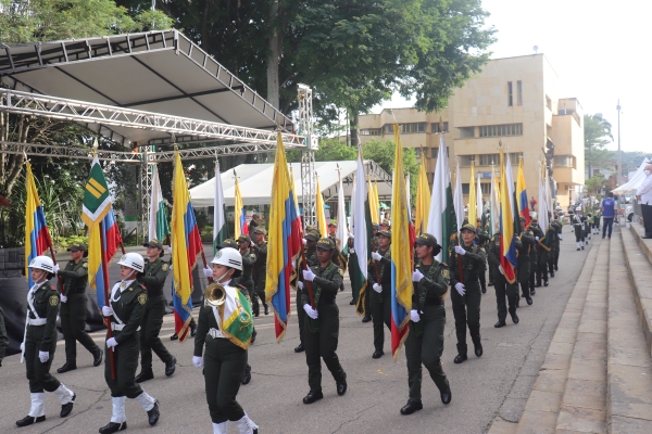 Desfile de independencia en el municipio del Socorro