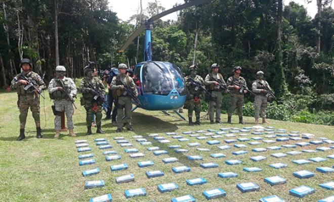 En medio de la selva hallamos helicóptero del "Clan del golfo"