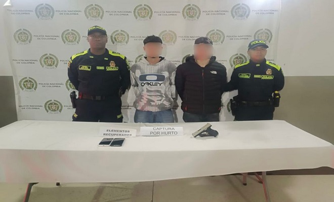 Capturados dos hombres momentos después de hurtar a una ciudadana en el municipio de Bello