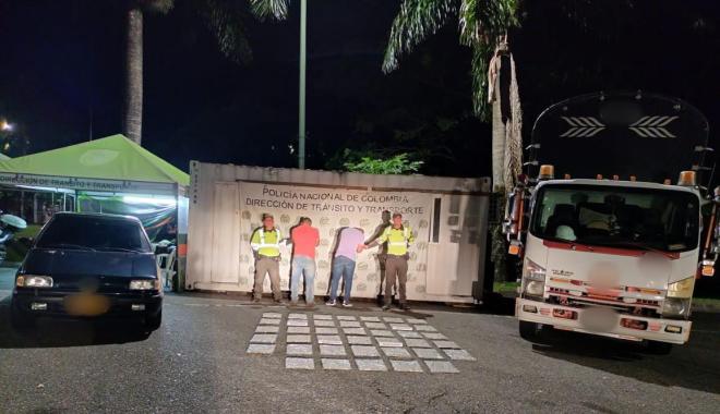 Dos capturas e incautación de 22 kilogramos de marihuana tipo creepy avaluados en 40 millones de pesos