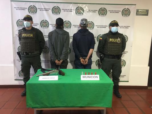 Dos hombres capturados en Pijao