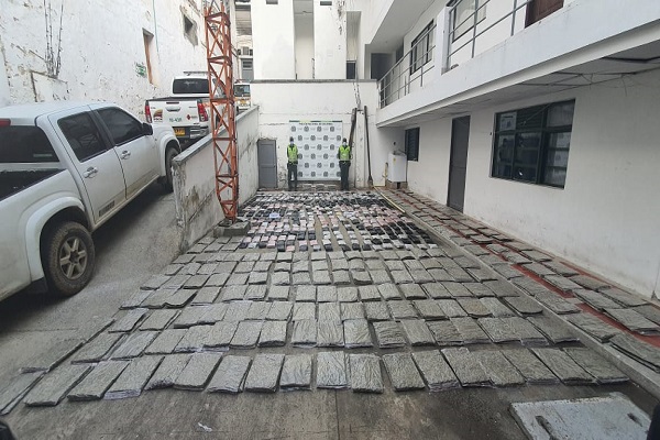 Hallazgo de marihuana en vehículo abandonado 