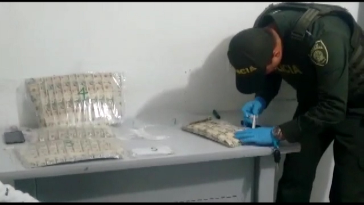 Adheridos-pretendían-movilizar-dólares-pertenecientes-al-parecer-al-“Clan-del-Golfo”