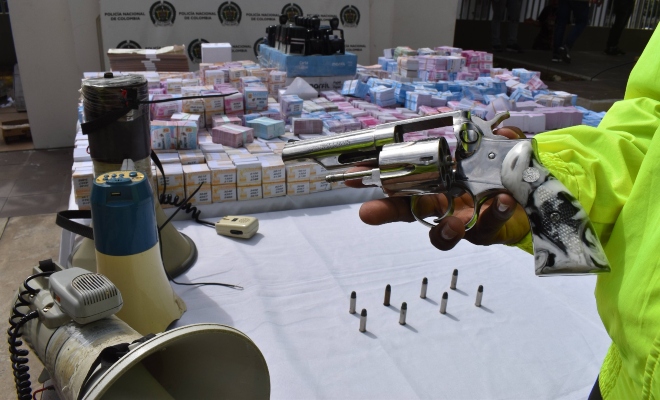 Más de 100 mil boletas fueron incautadas en esta operación desplegada por la Seccional de Investigación Criminal.