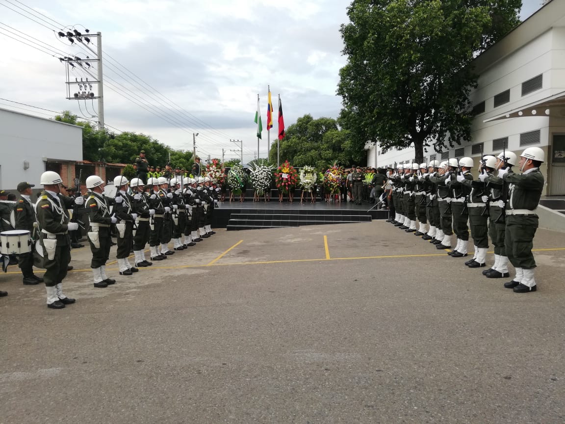 con-una-ofrenda-floral-y-una-eucaristía-conmemorativa-las-autoridades-exaltaron-la-labor-de-la-institución 
