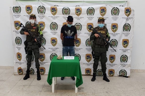 En-le-Cesar-capturamos-a-una-persona-cuando-transportaba-mil-dosis-de-base-de-coca