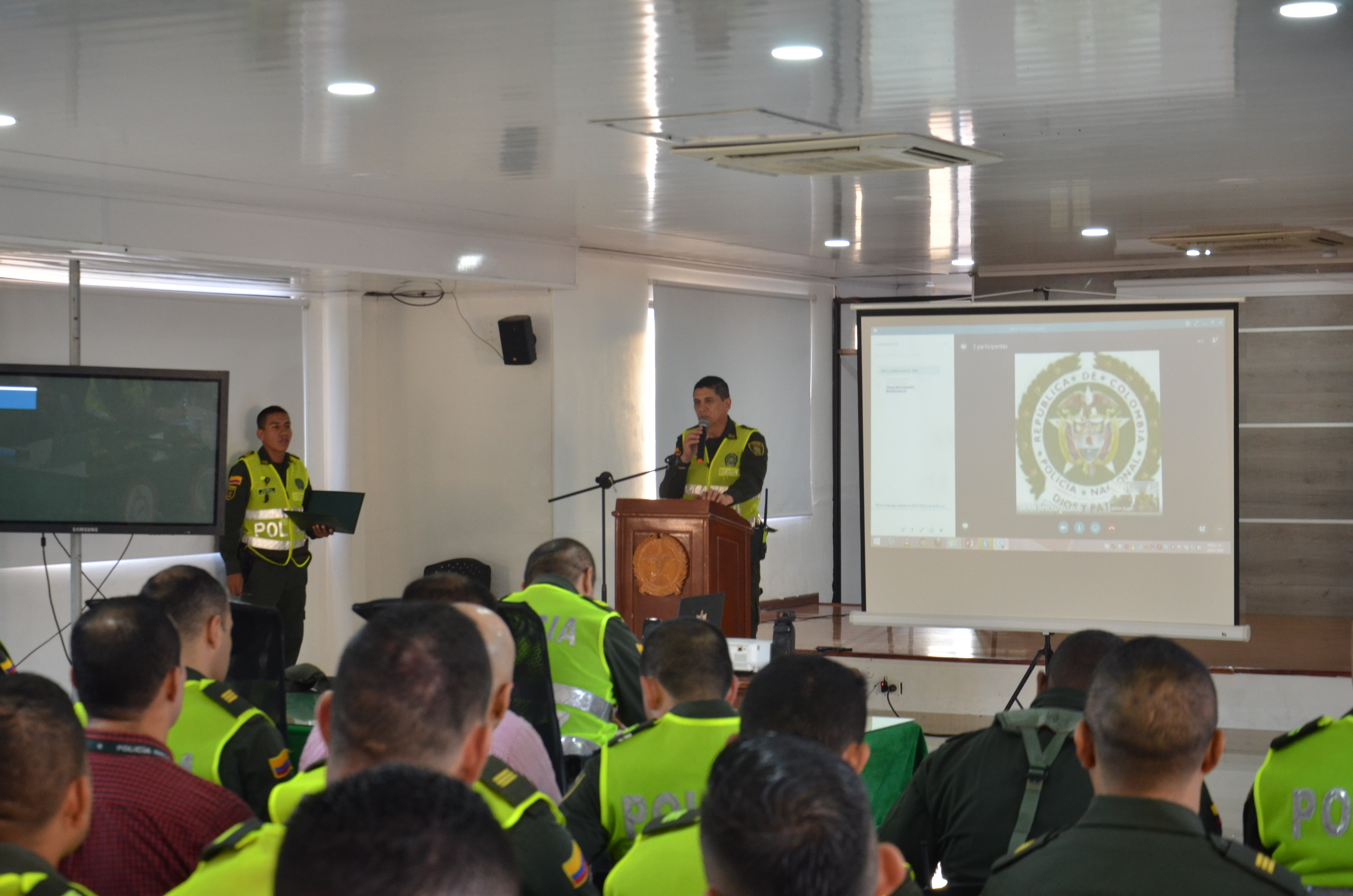 Primera junta de comandantes y distritos de Policía en Mocoa