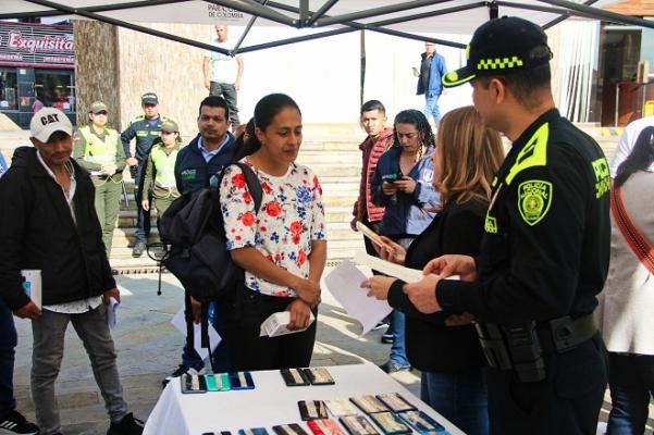 35 celulares fueron devueltos a sus dueños