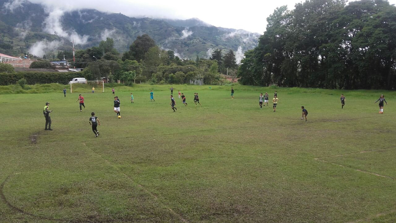 Entrenamiento escuela cumbre Pachavita