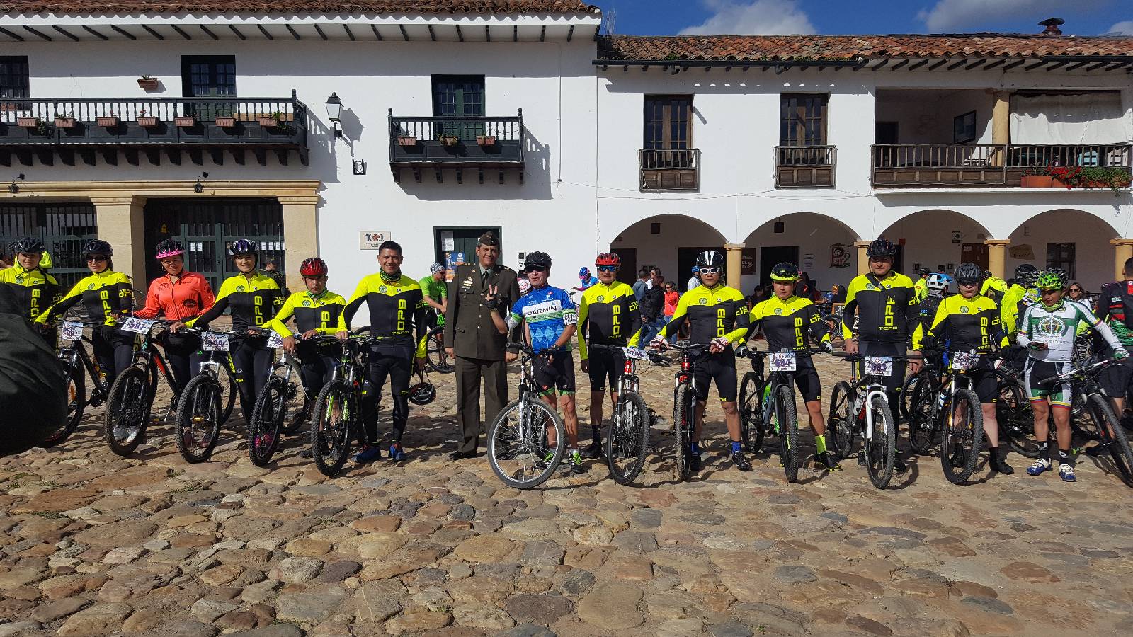 Segunda Travesía por el bienestar de mi Policía en Villa de Leyva 