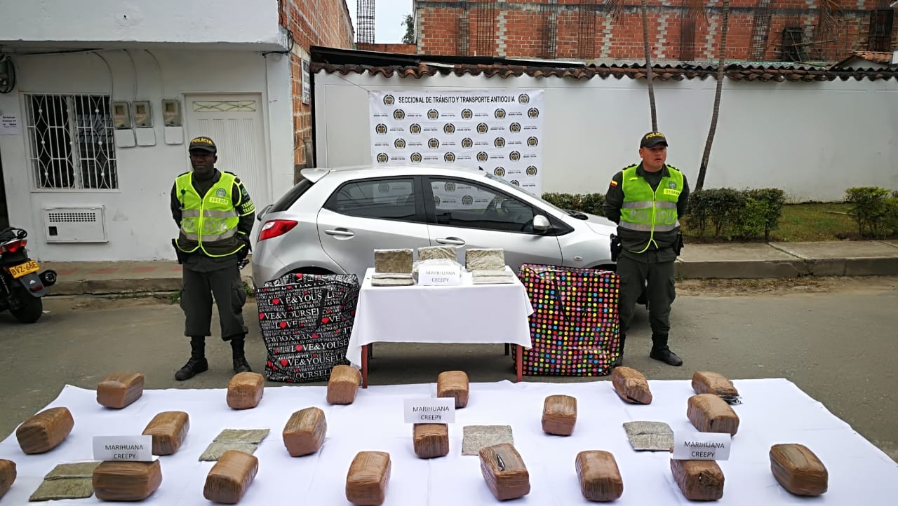 Incautación-de-estupefaciente-y-al-parecer-perteneciente-al-Clan-del-Golfo-