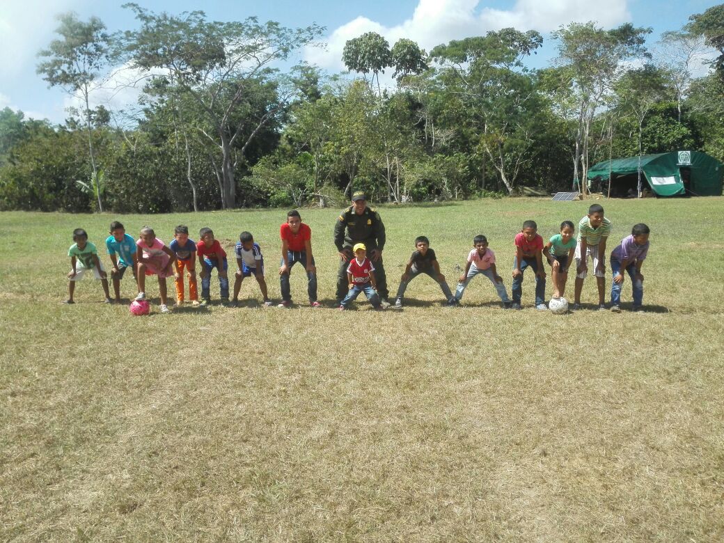 Con estos niños que son el futuro de nuestro pais