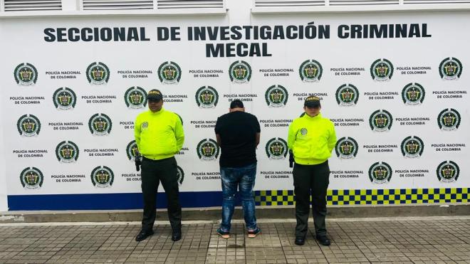 Por los delitos de suplantación de autoridad de agentes de tránsito y hurto fue capturado en las últimas horas ciudadano que fue denunciado por redes sociales. 