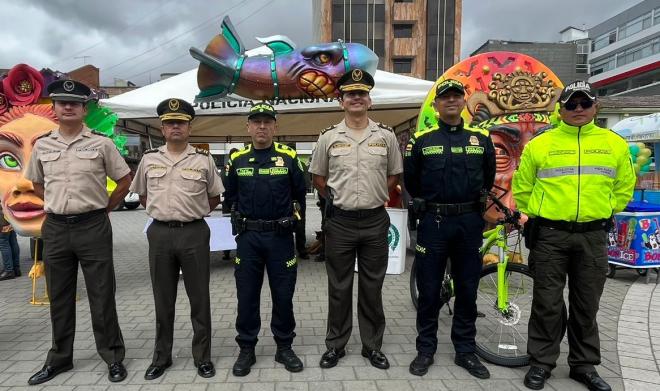 Policias de Colombia y ecuador trabajan en conjunto