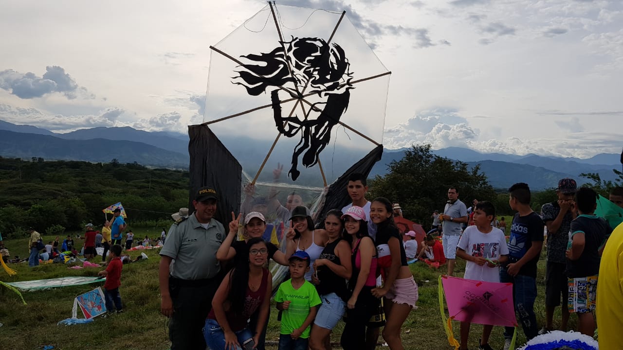 festival-cometas-cartago-policia-valle