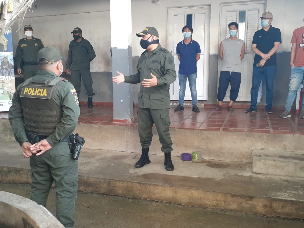 Entregamos 170 cenas a nuestros policías en Bolívar