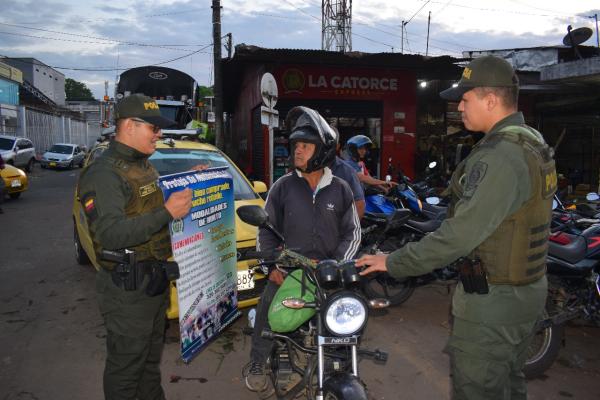 En Florencia, la Policía ejecuta operativos de vigilancia y control en plazas de mercado 