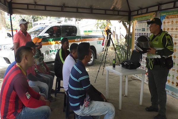 Se dispuso de siete puntos de información y acompañamiento en los diferentes ejes viales del departamento. 