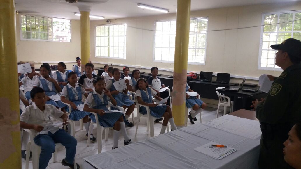 graduacion-DARE-rodrigo vives de andréis- corregimiento de orihueca-zona bananera-magdalena