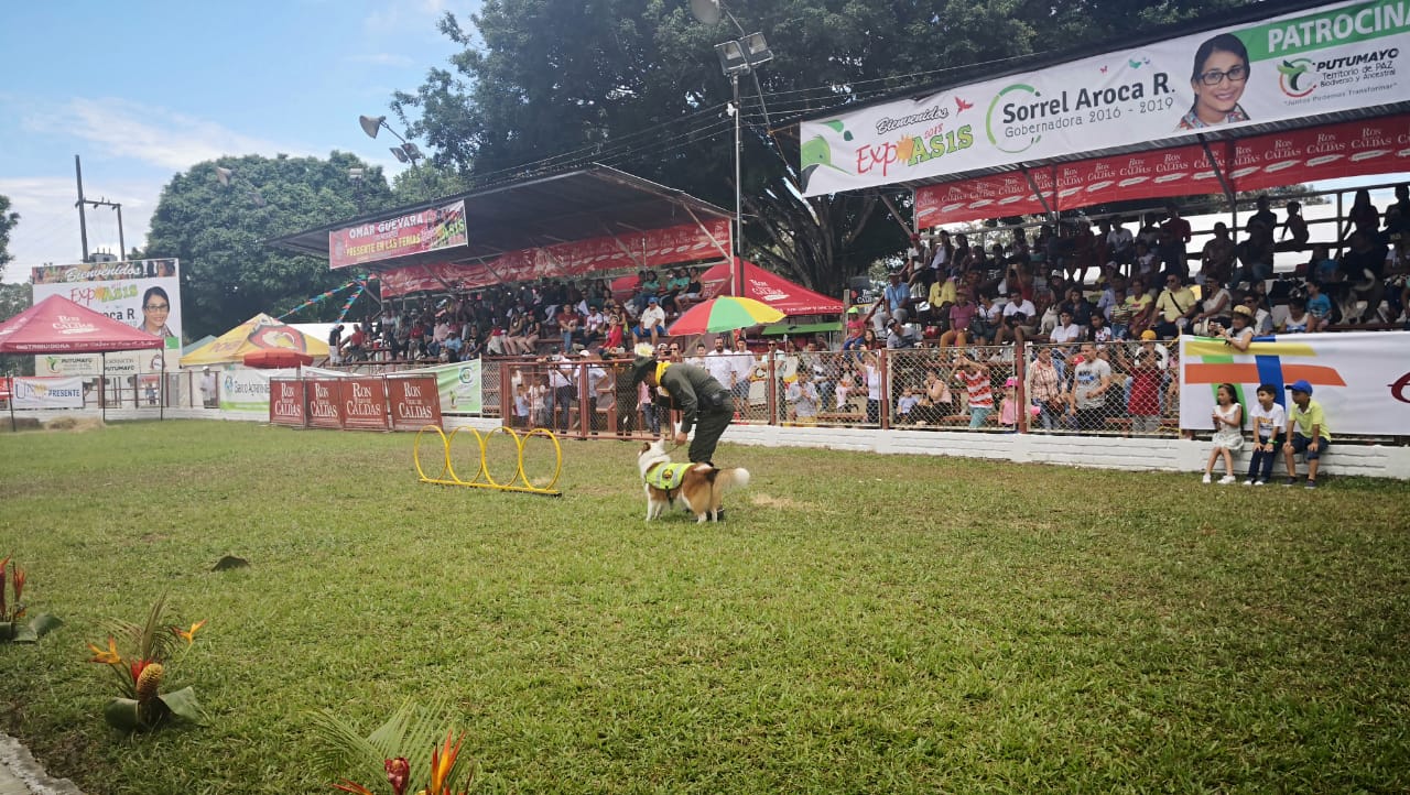 Grupo de carabineros se llevó los aplausos en Expoasis 2018