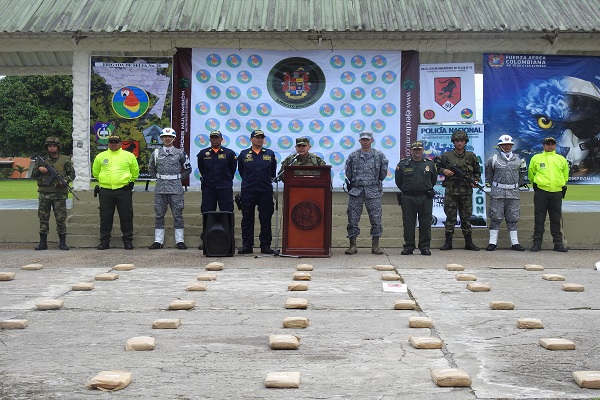 policía-comprometido