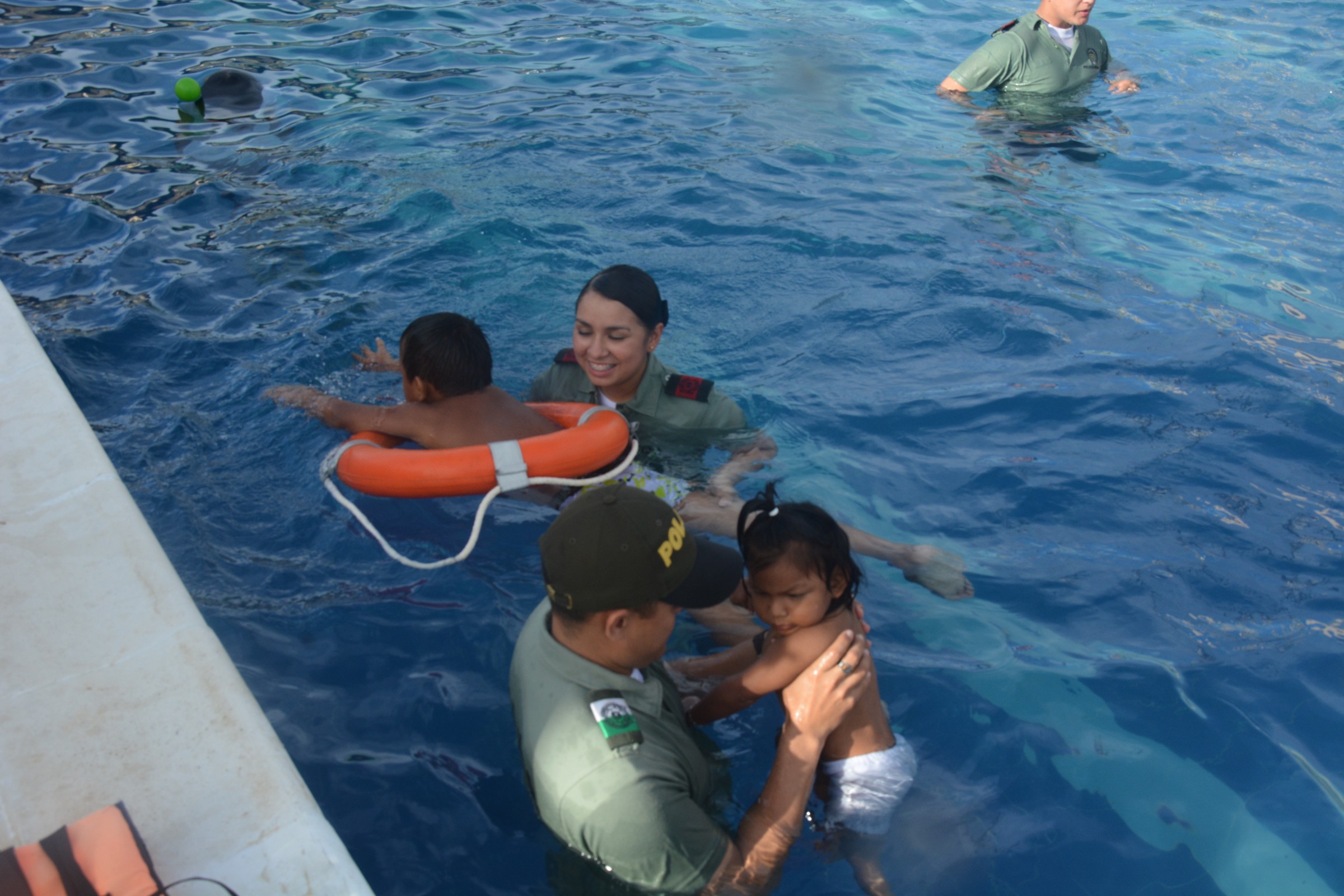 Realizamos hidroterapia a nuestros niños indígenas con capacidades especiales