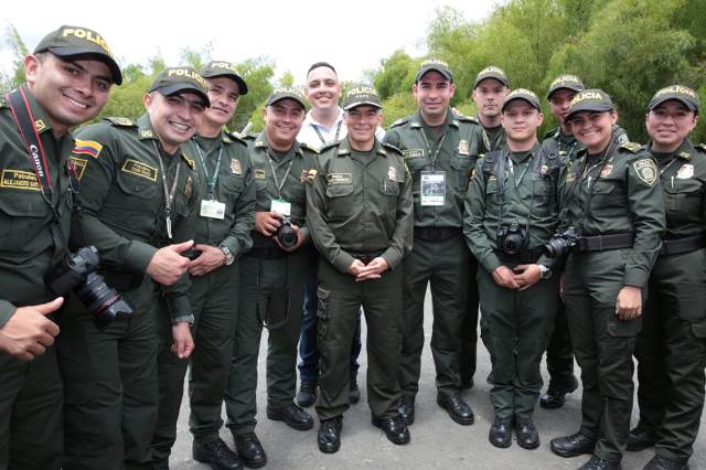 Una-policía-para-la-gente-que-se-transforma-para-servir- mejor-y-que-piensa-en-sus-policías