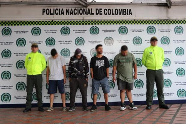 Capturamos-cinco-hombres-y-una-mujer-en-los-municipios-de-Pereira-y-Dosquebradas 