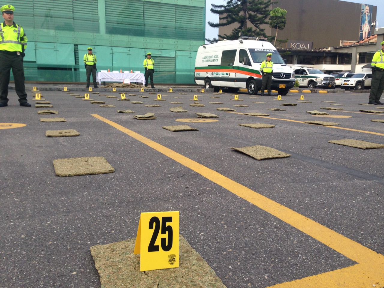 Policía-Cundinamarca-asestó-duro-golpe-a-las-rutas-del-microtráfico-en-el-Departamento. 