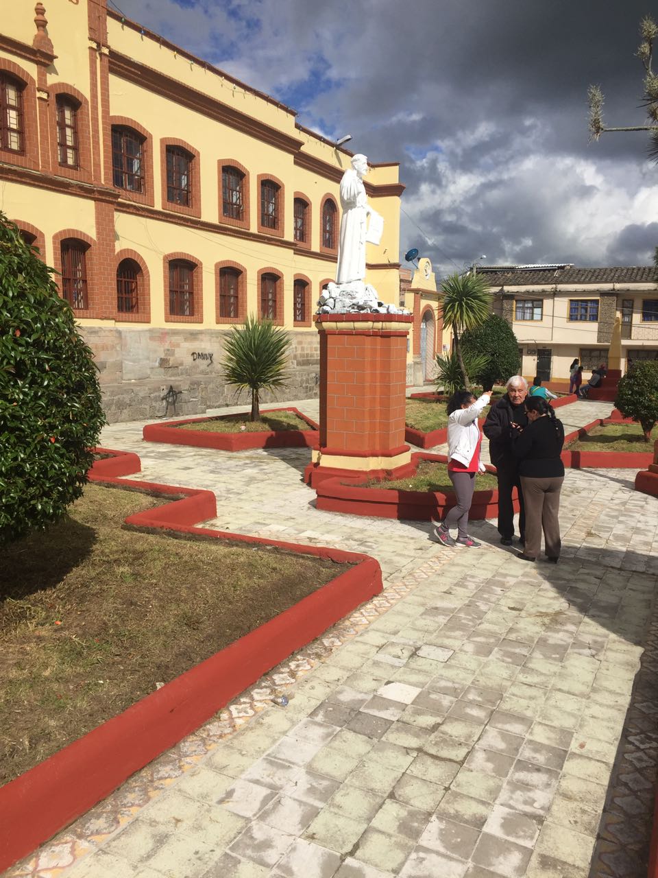 comprometidos con la La Policía Nacional comprometida con la conservación y el cuidado de nuestro patrimonio cultural