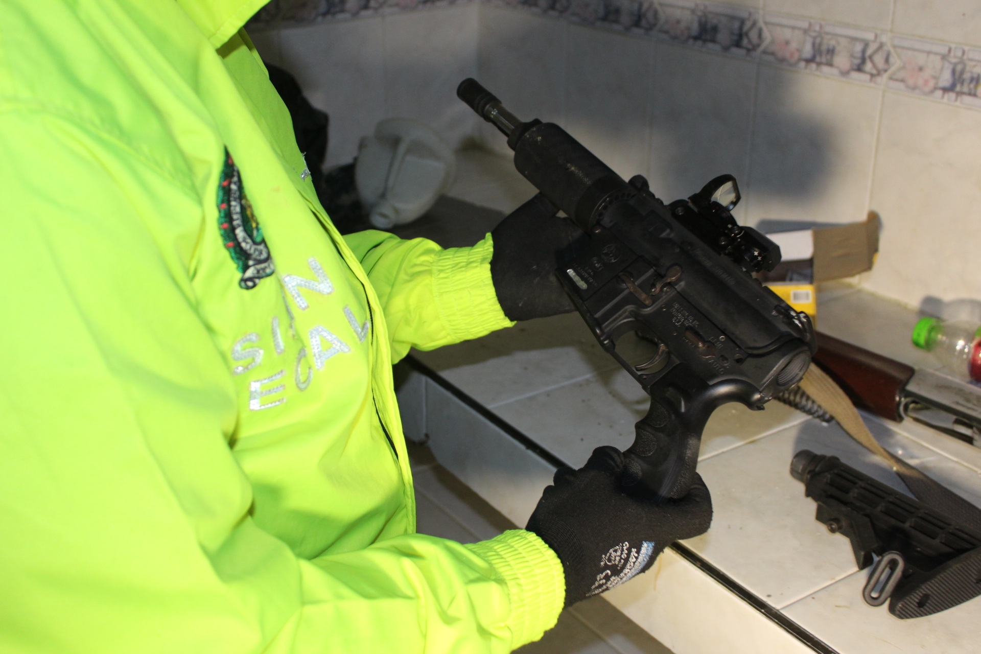 Incautadas tres armas de fuego y estupefacientes