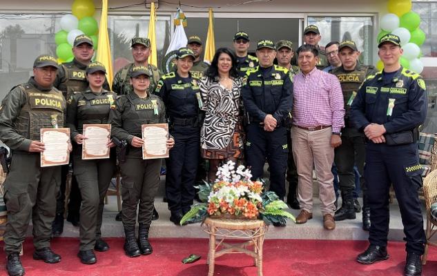 Imues agradece el trabajo de la Policía Nacional