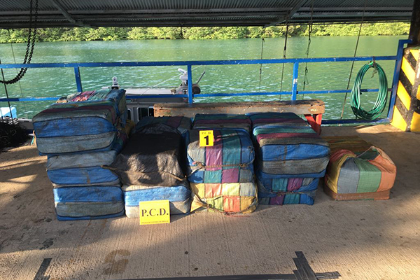 Con autoridades de Costa Rica y Ecuador nos incautamos de 2.7 toneladas de cocaína