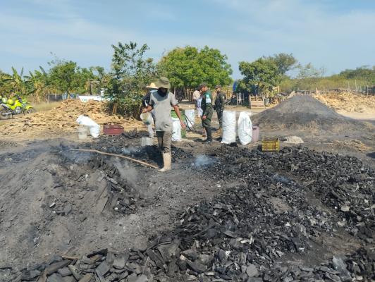Los cuatro capturados fueron puestos a disposición de la fiscalía.