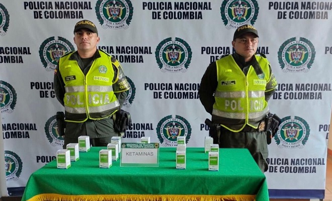 Los frascos con la sustancia eran transportados en un vehículo de encomiendas