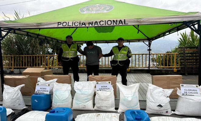La Policía captura a dos hombres con cargamentos destinados al narcotráfico y  actividades delictivas