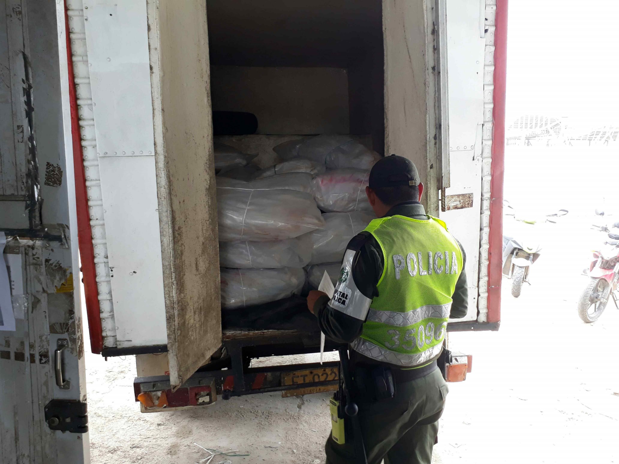 controles para el adecuado manejo y explotación de la pesca