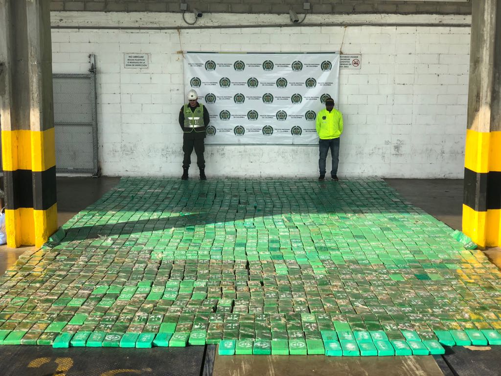 Contundente-golpe-al-tráfico-de-estupefacientes-en-el-puerto-de-Santa-Marta