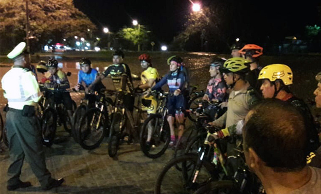 Este-20-de-Julio-iza tu bandera-iza tu corazón