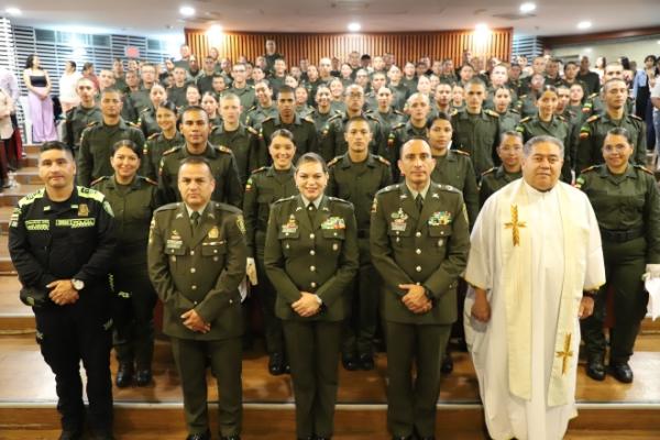 Juraron y prometieron a la Patria, defender la bandera como símbolo sagrado de la Constitución y las Leyes de la República