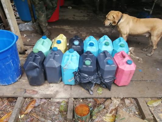 Ubicamos-laboratorio-de-procesamiento-de-cocaína-perteneciente-a-alias-Araña-cabecilla-principal-del-GAO-R-48   